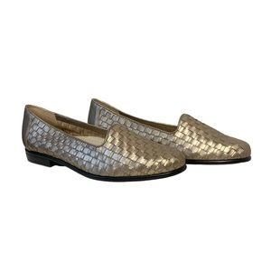 Trotters Liz Slip On Leather Fall Preppy Chic Casual Loafer Metallic Pewter‎